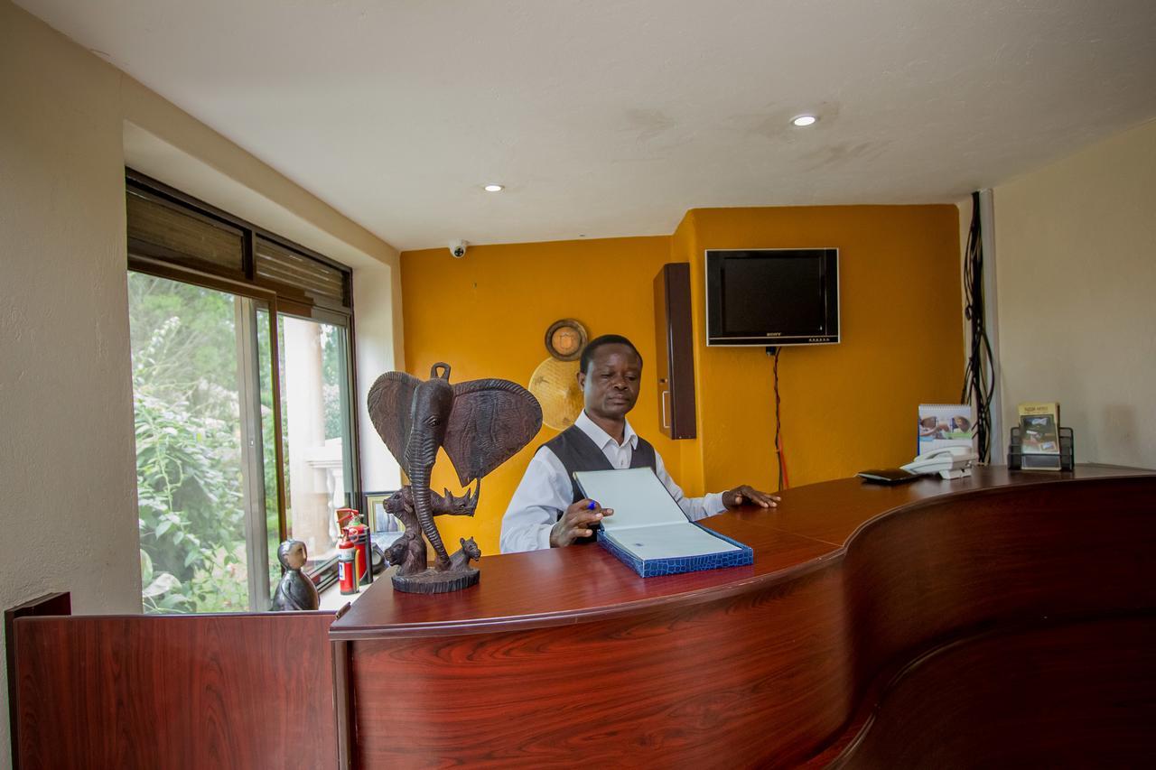 Tuzza Hotel Bushenyi 外观 照片