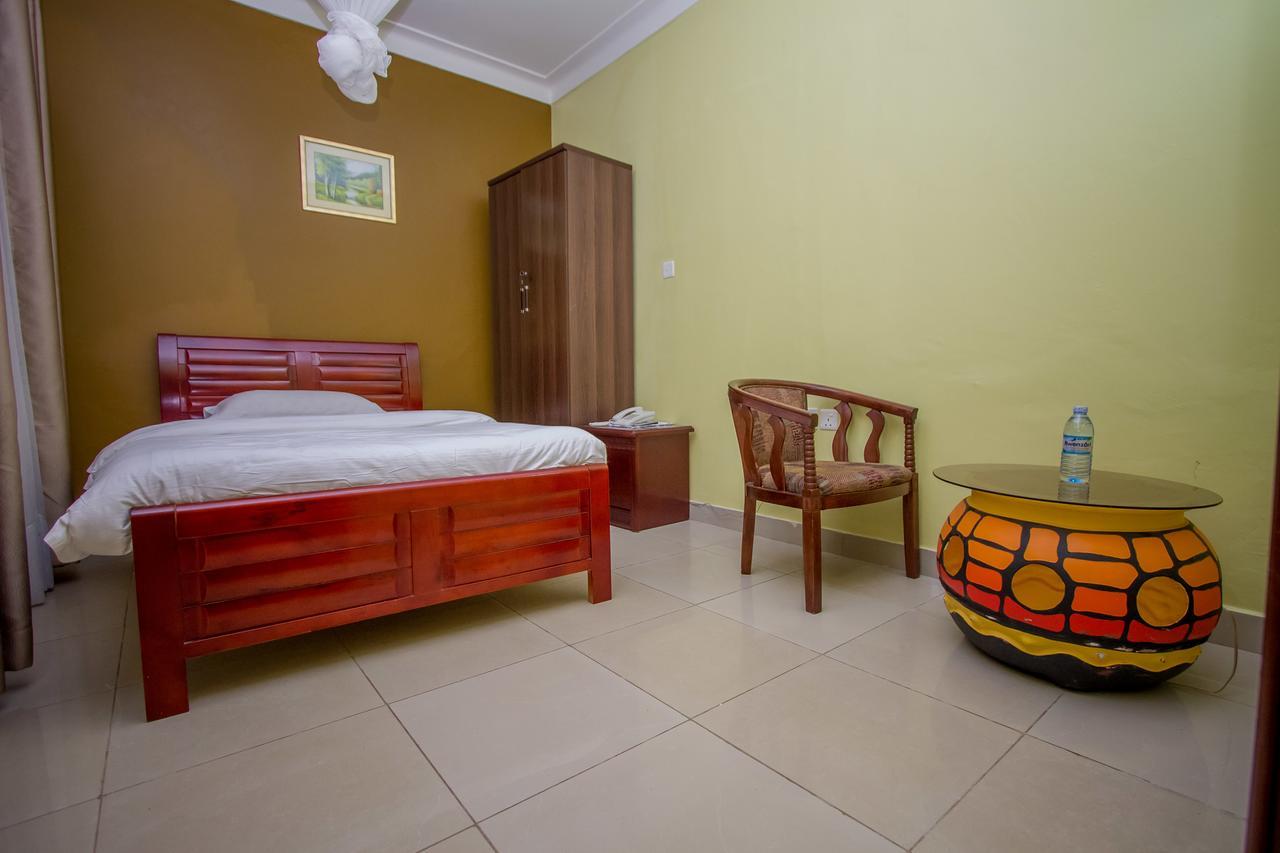 Tuzza Hotel Bushenyi 外观 照片